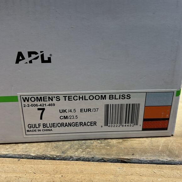 APL Women's Techloom Bliss Sneakers - Gulf Blue/Orange/Racer - 7 - New in box - Picture 8 of 8